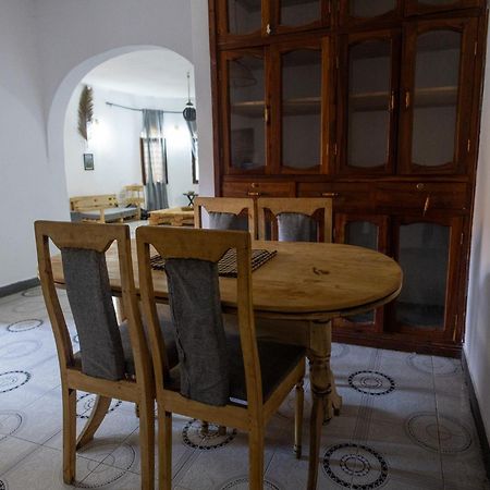 Safari Adventures-House Bed & Breakfast อารูชา ภายนอก รูปภาพ