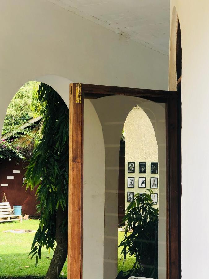 Safari Adventures-House Bed & Breakfast อารูชา ภายนอก รูปภาพ