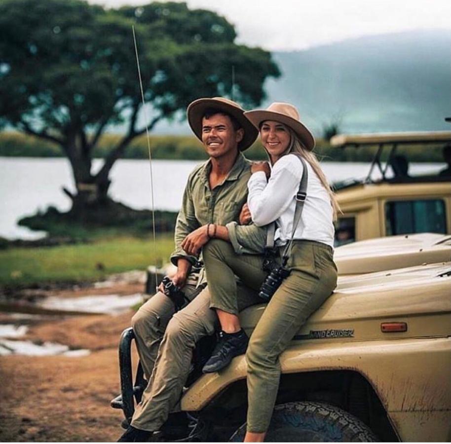 Safari Adventures-House Bed & Breakfast อารูชา ภายนอก รูปภาพ