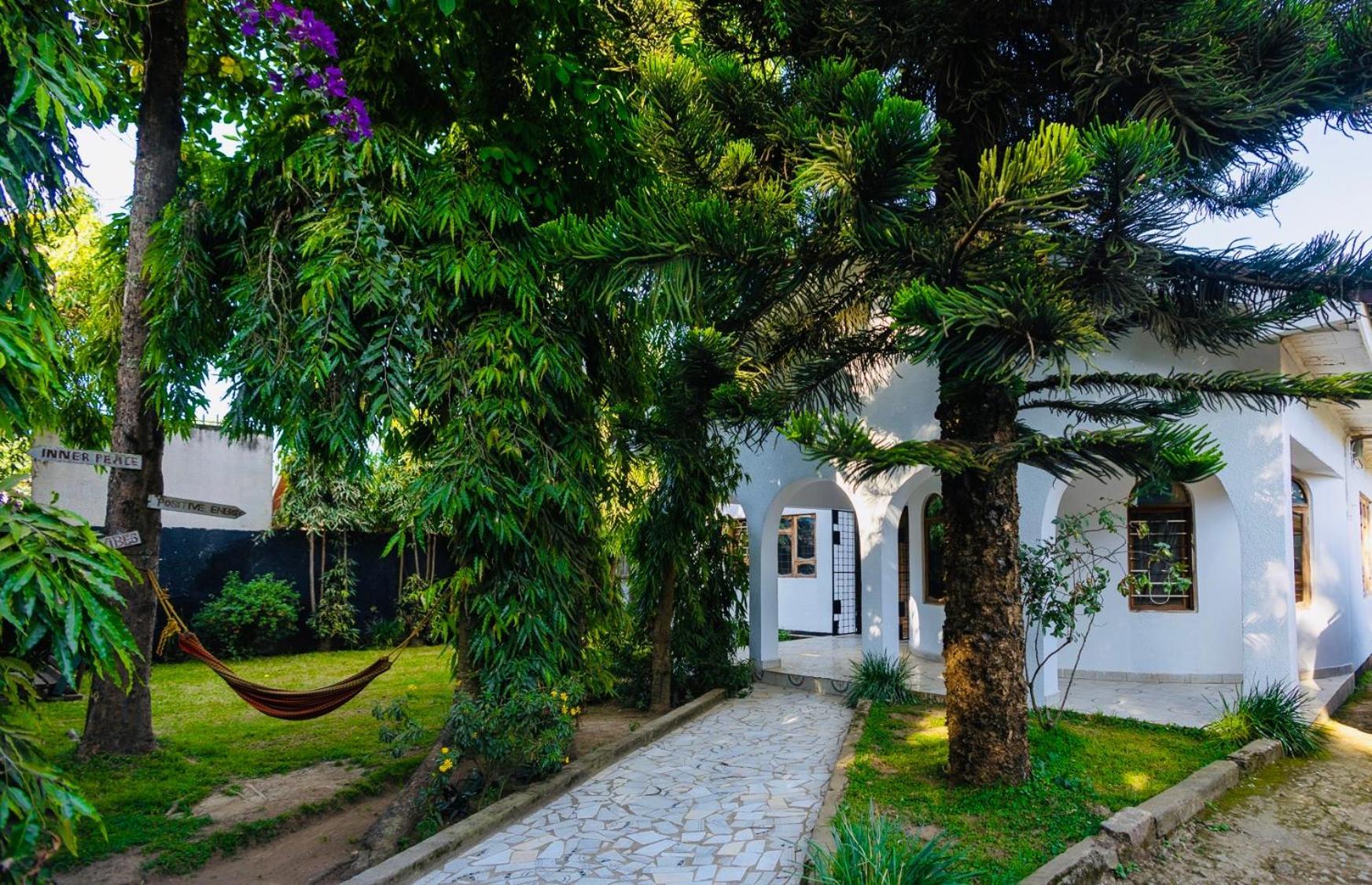 Safari Adventures-House Bed & Breakfast อารูชา ภายนอก รูปภาพ